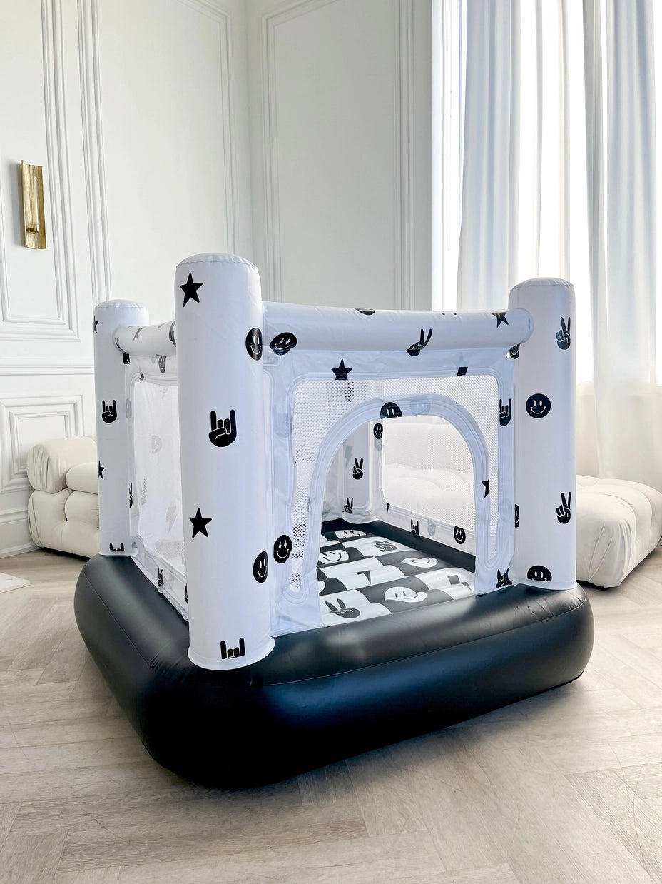 Magic Bounce House – Mini Cordless Indoor Bouncer