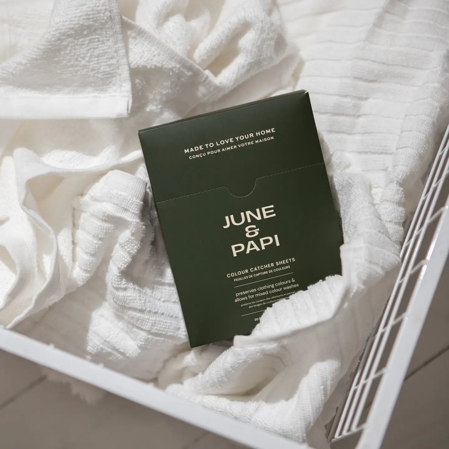 June & Papi Colour Catcher Sheets